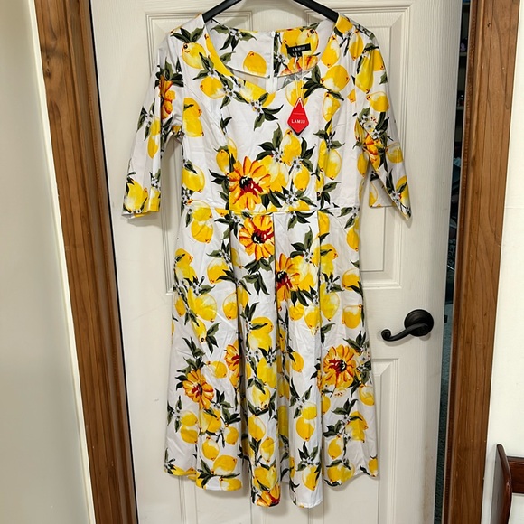 Lamiu lemon swing dress with pockets - Picture 1 of 9